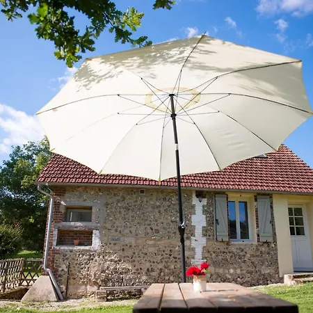 Casa de Férias La Ferme Du Mesnil - Maison Familiale Bézu-Saint-Éloi